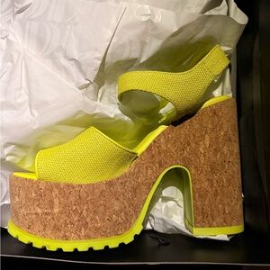 Citron Green D’amelio Heel